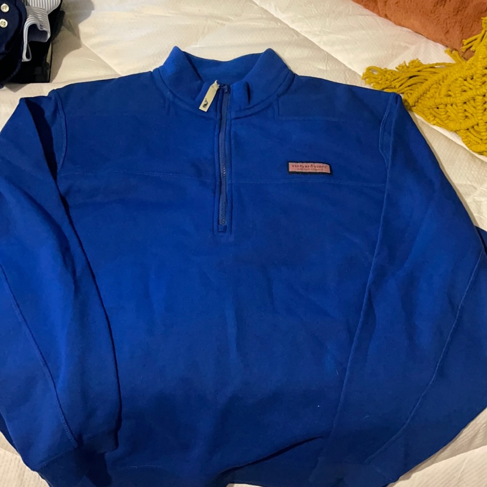 Vineyard Vine pullover